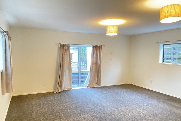 Photo of property in 81 Weatherly Road, Torbay, Auckland, 0630