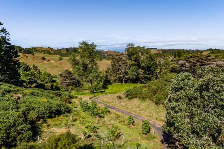 Photo of property in 427 Mataro Road, Onaero, Urenui, 4375
