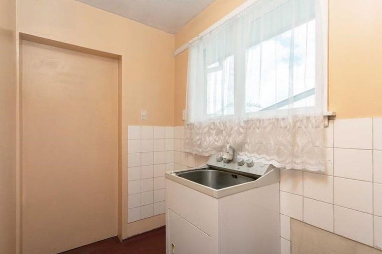 Photo of property in 22 Wingate Street, Redwood, Christchurch, 8051