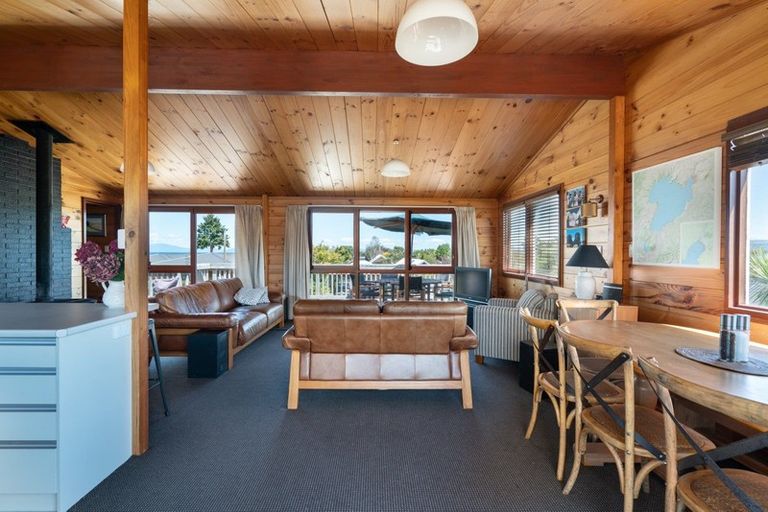 Photo of property in 9 Mahuta Road, Waitahanui, Taupo, 3378