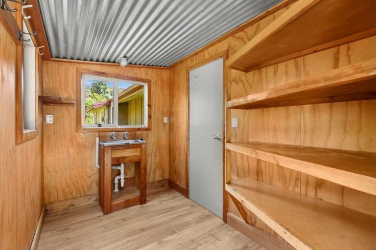 Photo of property in 15 Tukurua Road, Parapara, Takaka, 7182
