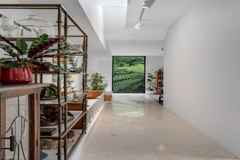 Photo of property in 74b Beach Road, Mellons Bay, Auckland, 2014