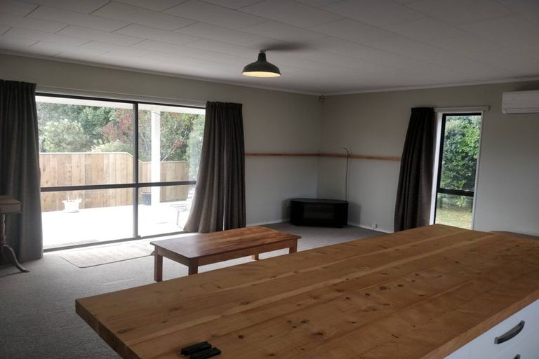 Photo of property in 25 Kahukura Avenue, Waitarere Beach, Levin, 5510