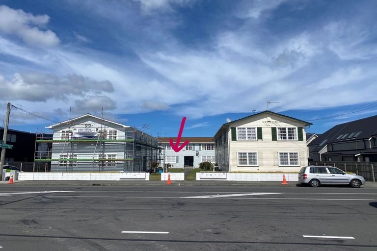 Photo of property in 1/95 Whites Line East, Waiwhetu, Lower Hutt, 5010