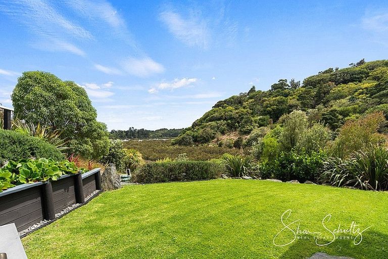 Photo of property in 1122 Whakapirau Road, Whakapirau, Maungaturoto, 0583