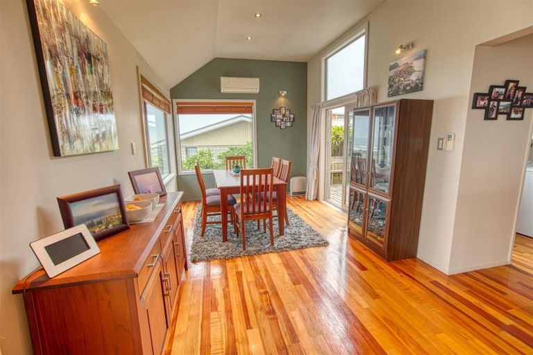 Photo of property in 14 Stanton Crescent, Karoro, Greymouth, 7805
