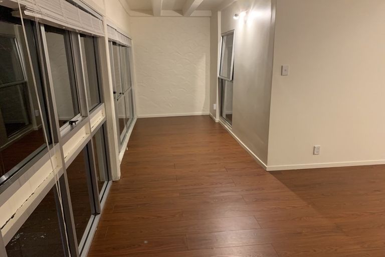 Photo of property in 1/1a Oates Road, Glen Eden, Auckland, 0602