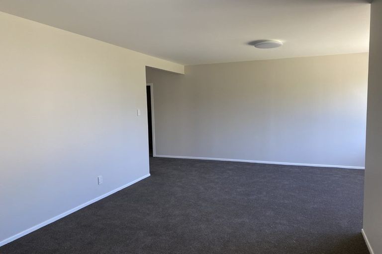 Photo of property in 15 Pekanga Road, Normandale, Lower Hutt, 5010