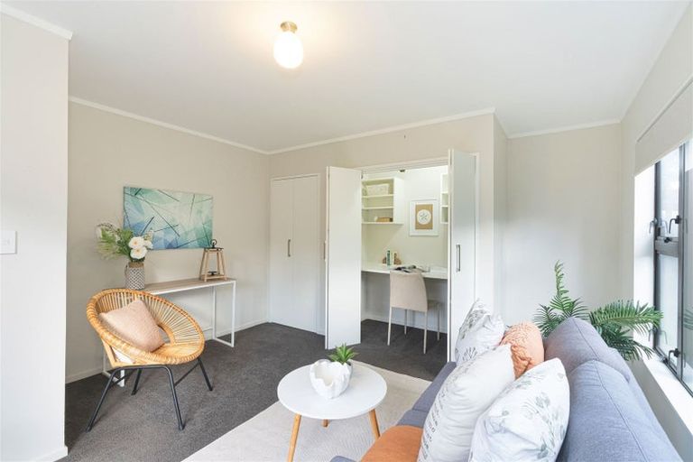 Photo of property in 19 Miro Road, Raumati South, Paraparaumu, 5032