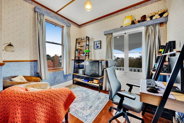 Photo of property in 68 Collins Street, Hawera, 4610