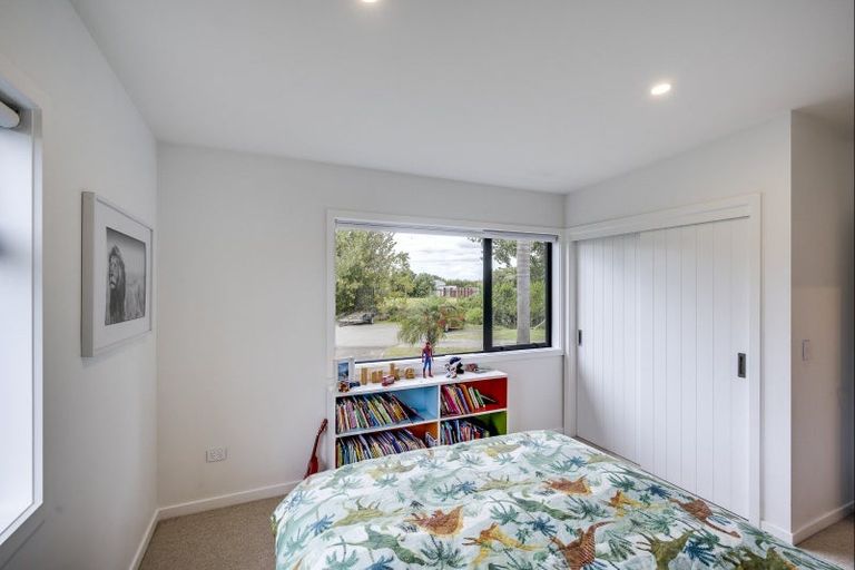 Photo of property in 17 Rogers Road, Bay View, Napier, 4104