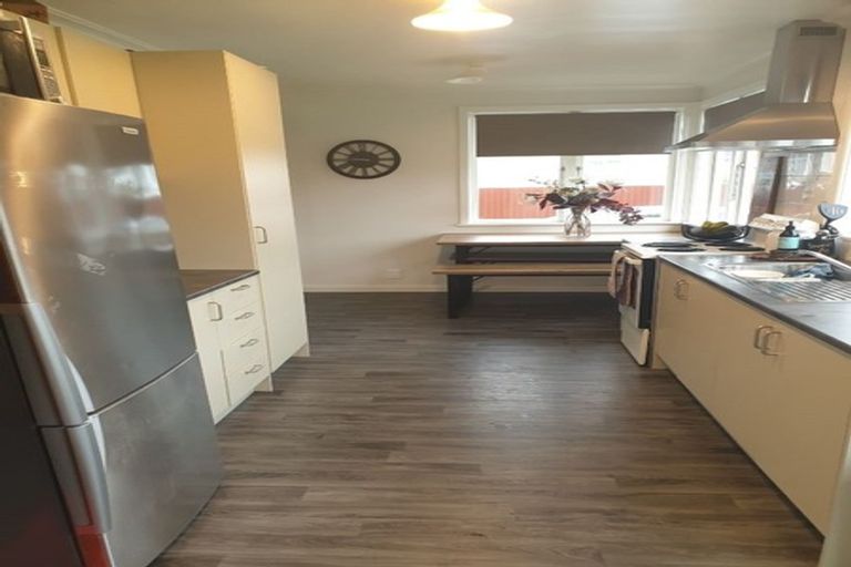 Photo of property in 17 White Street, Taradale, Napier, 4112