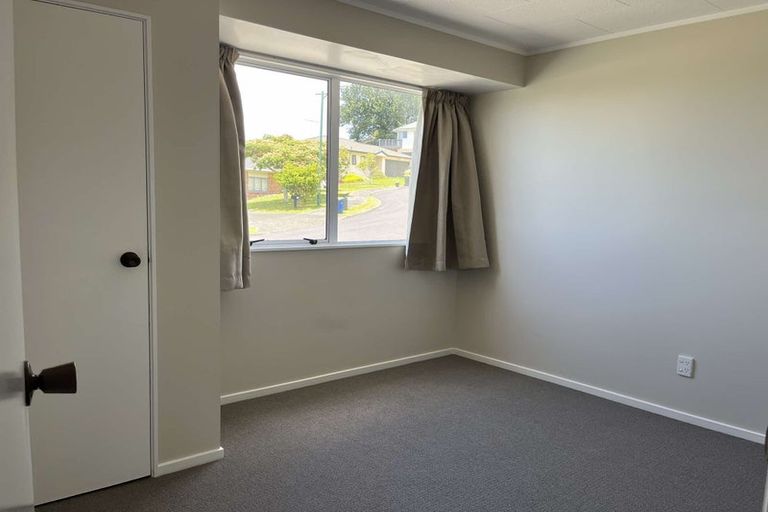Photo of property in 29a Carillon Place, Massey, Auckland, 0614