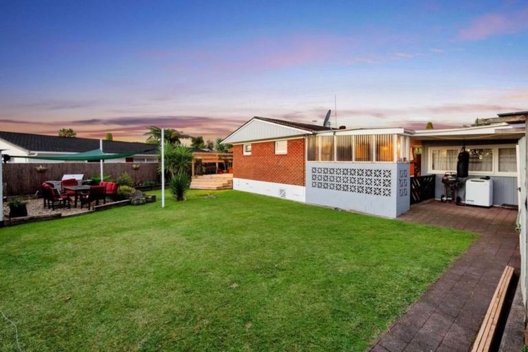 Photo of property in 9 Alf Walker Place, Papakura, 2110