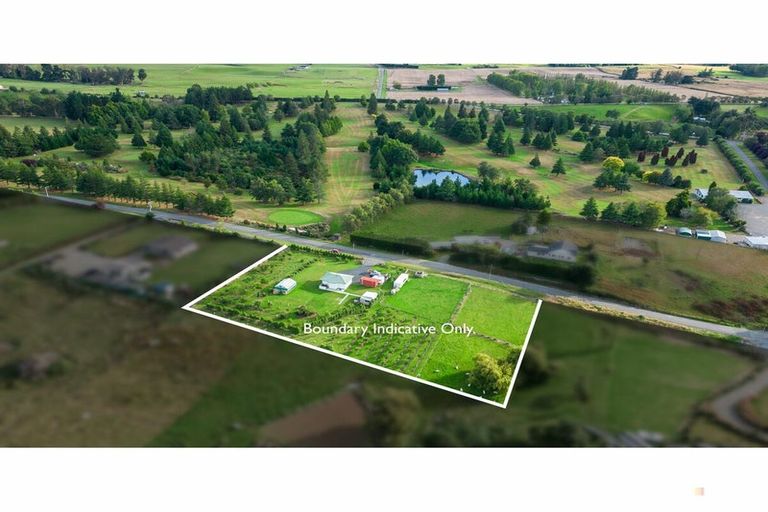 Photo of property in 17 Bakers Road, Waimate, 7978