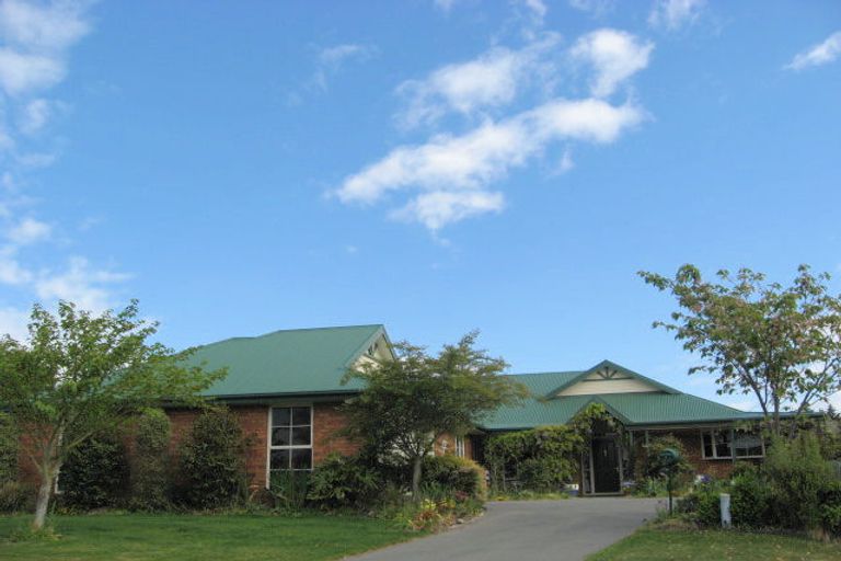 Photo of property in 72 Hewitts Road, Woodend, 7610