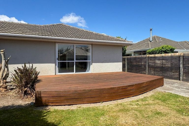 Photo of property in 45 Charlcott Street, Burnside, Christchurch, 8053