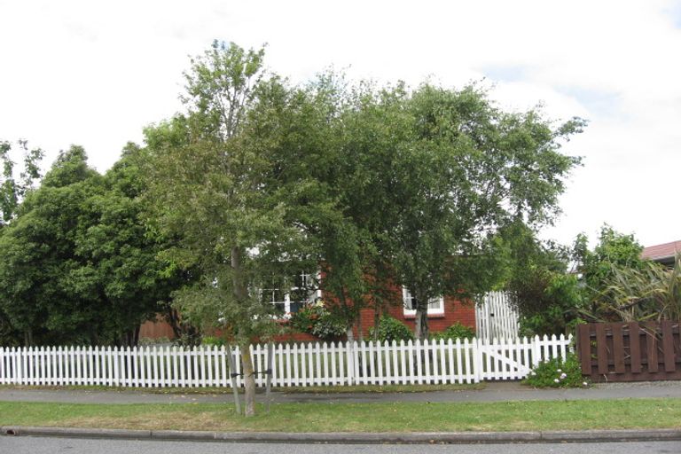 Photo of property in 35 Arran Crescent, Woolston, Christchurch, 8062