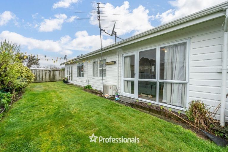 Photo of property in 1/1079 High Street, Taita, Lower Hutt, 5011