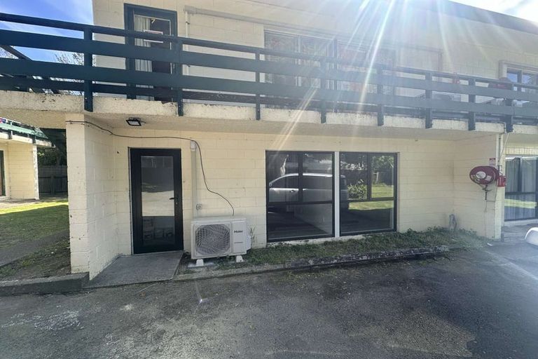 Photo of property in 5/12 Wood Street, Wallaceville, Upper Hutt, 5018