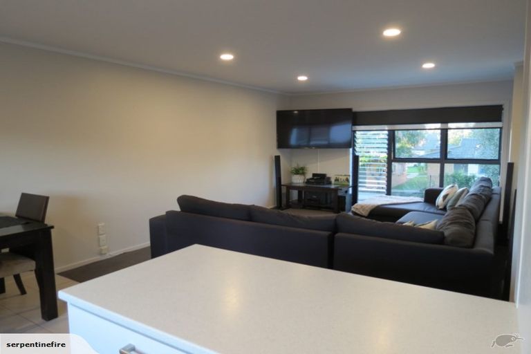 Photo of property in 26 Kevale Place, Manurewa, Auckland, 2102