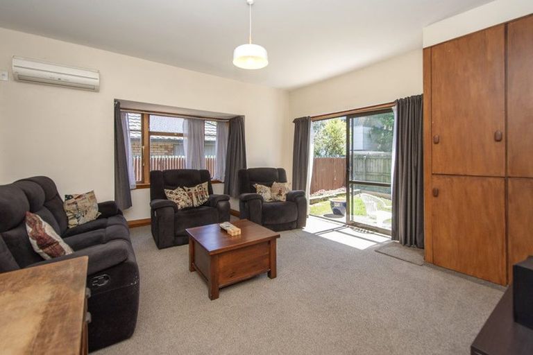 Photo of property in 53 Thackeray Place, Waltham, Christchurch, 8023