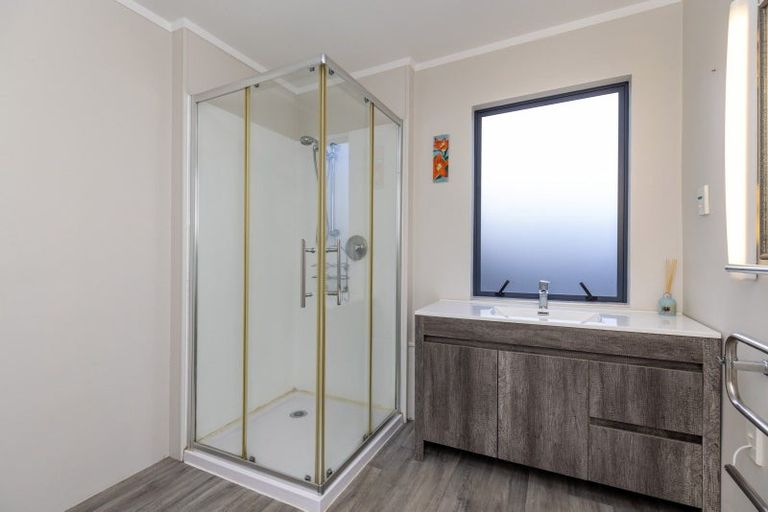 Photo of property in 3 Esplanade Road, Tahawai, Katikati, 3170