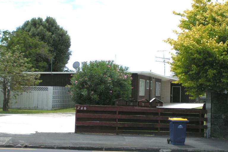 Photo of property in 1/246 Lake Road, Hauraki, Auckland, 0622