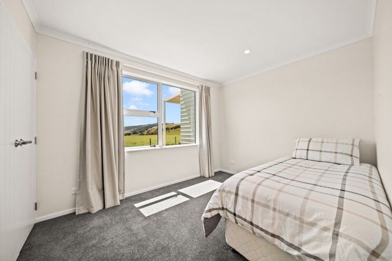 Photo of property in 117e Ruakokoputuna Road, Ruakokoputuna, Martinborough, 5781