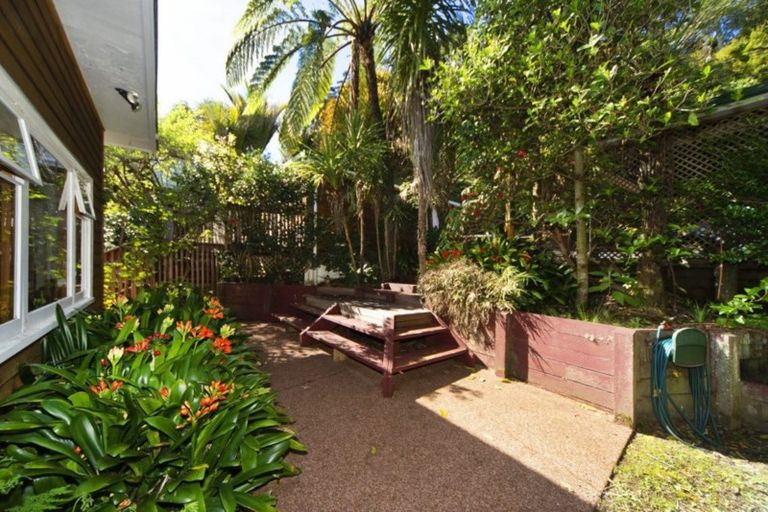 Photo of property in 69 Kohu Road, Titirangi, Auckland, 0604
