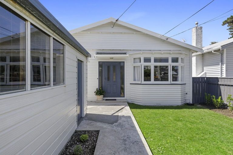 Photo of property in 48 Darlington Road, Miramar, Wellington, 6022