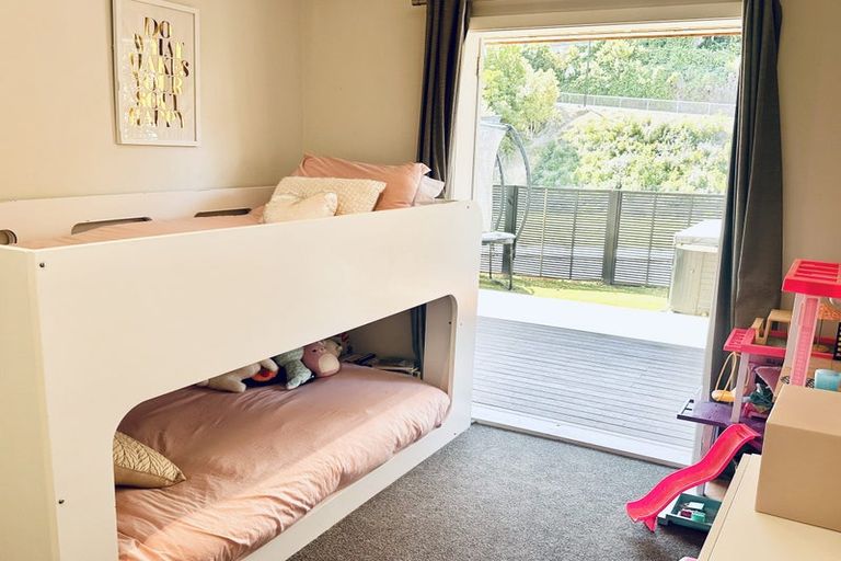 Photo of property in 73 Faraday Street, Hospital Hill, Napier, 4110