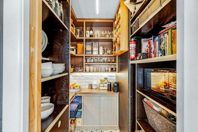 Photo of property in 120 Parkhurst Road, Parakai, 0830