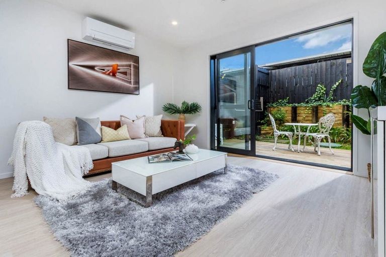 Photo of property in 14/128 Onewa Road, Northcote, Auckland, 0627