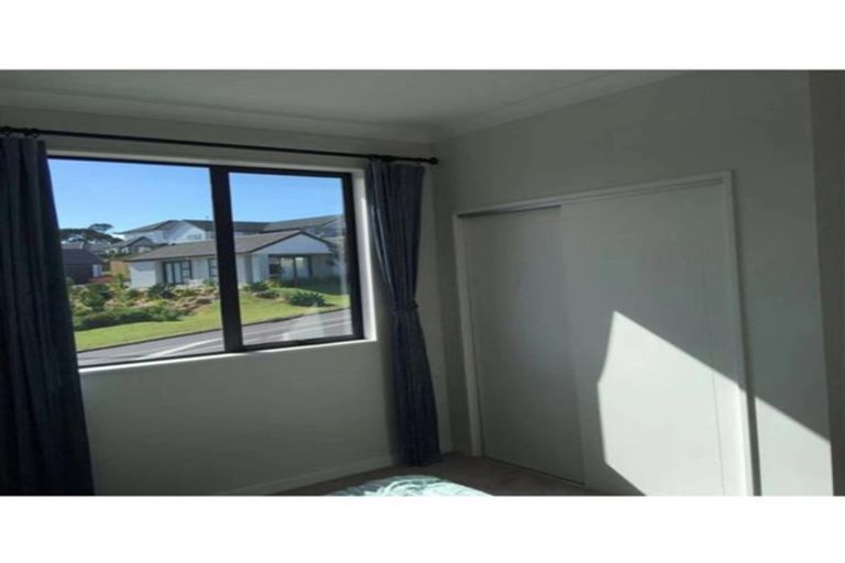 Photo of property in 2 Resolution Drive, Gulf Harbour, Whangaparaoa, 0930