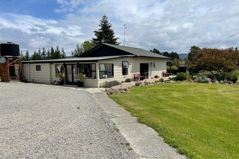 Photo of property in 5 Ord Street, Herbert, Oamaru, 9495