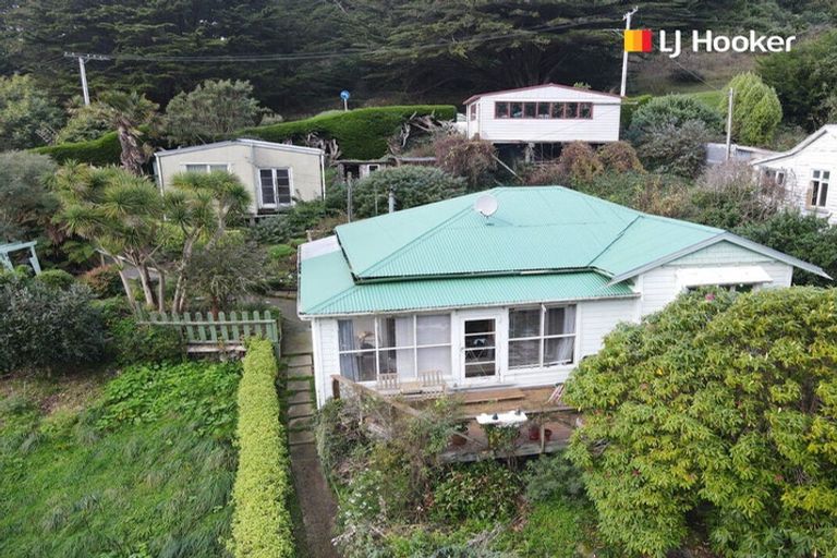 Photo of property in 2 Harbour Terrace, Careys Bay, Port Chalmers, 9023