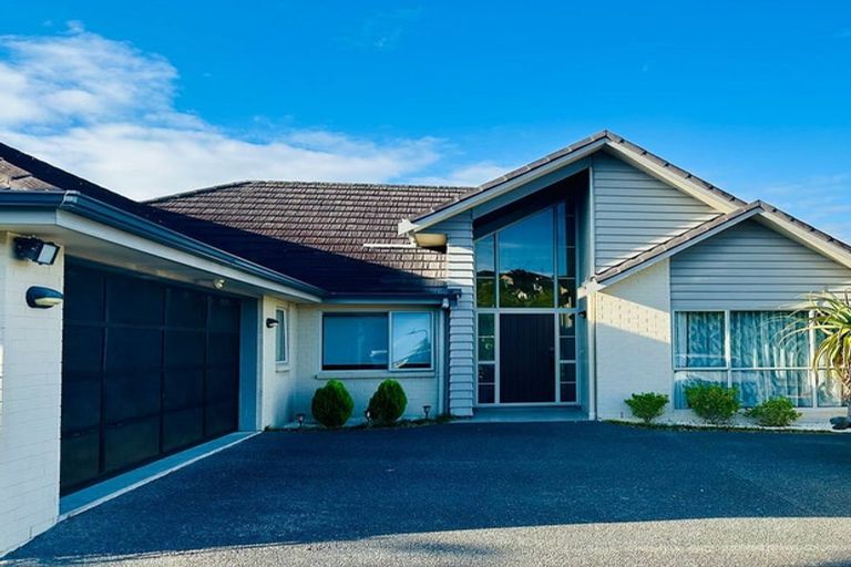 Photo of property in 5 Catlins Place, Fairview Heights, Auckland, 0632