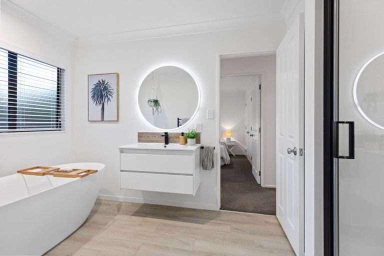 Photo of property in 16 Oriental Parade, Papamoa Beach, Papamoa, 3118