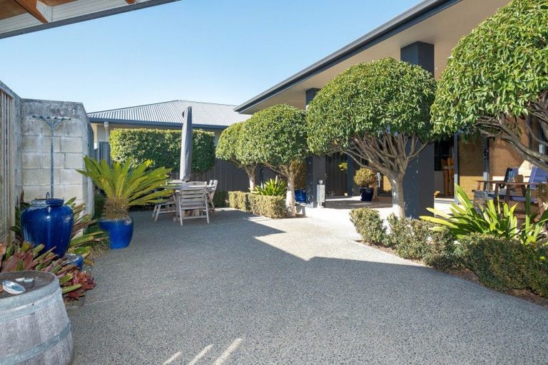 Photo of property in 14 Meissner Road, Havelock North, 4130