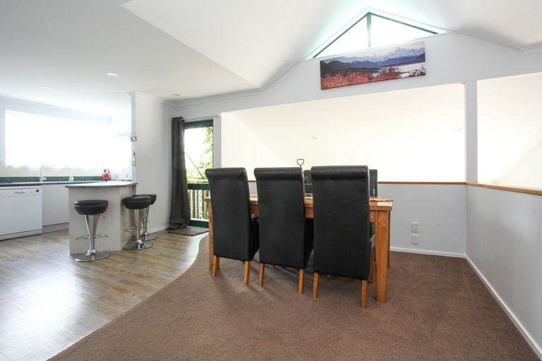 Photo of property in 13 Tutchen Avenue, Raglan, 3225