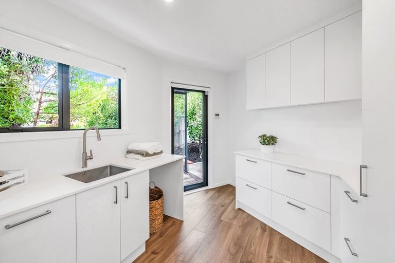 Photo of property in 19 Glamis Place, Cashmere, Christchurch, 8022