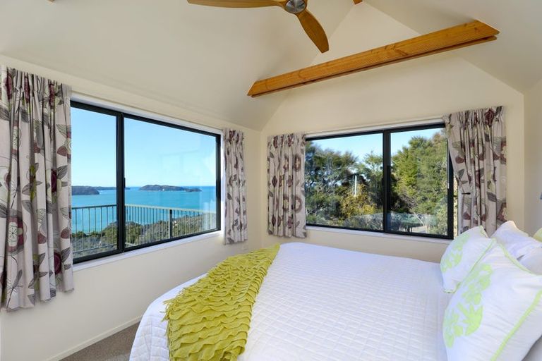 Photo of property in 102 Tokongawa Drive, Kaiteriteri, Motueka, 7197