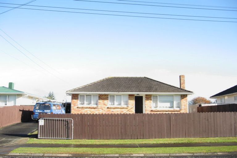 Photo of property in 16 Tyrone Street, Otara, Auckland, 2023