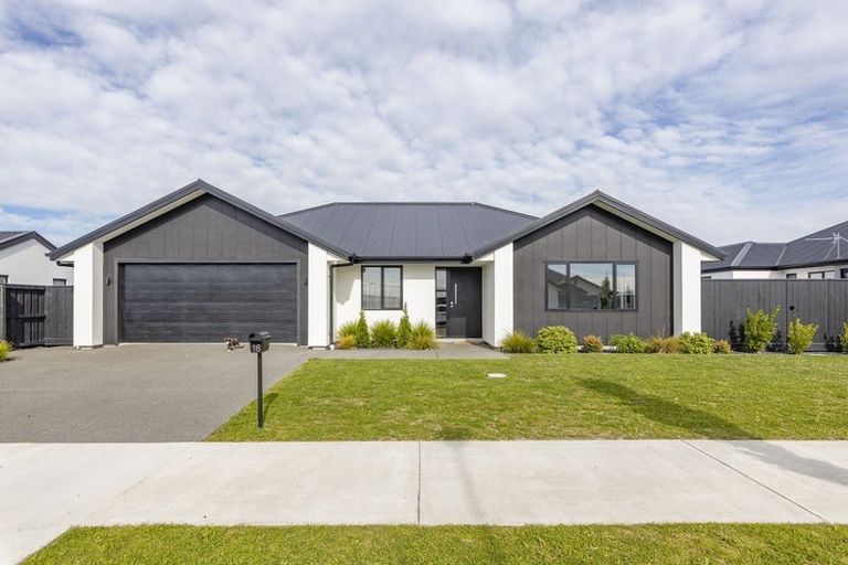 Photo of property in 16 Lusk Street, Rangiora, 7400