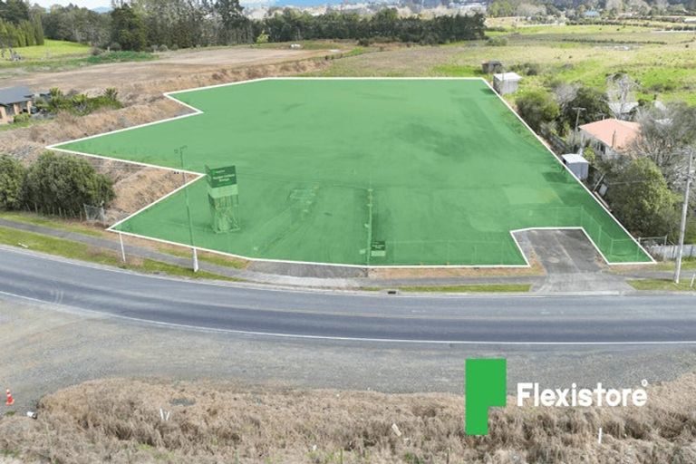 Photo of property in 96a Trig Road, Whenuapai, Auckland, 0618