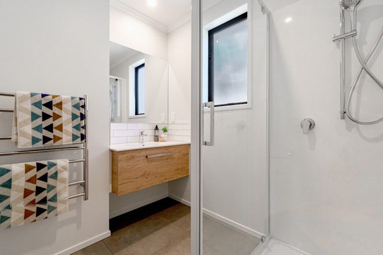 Photo of property in 18a Goods Road, Otumoetai, Tauranga, 3110