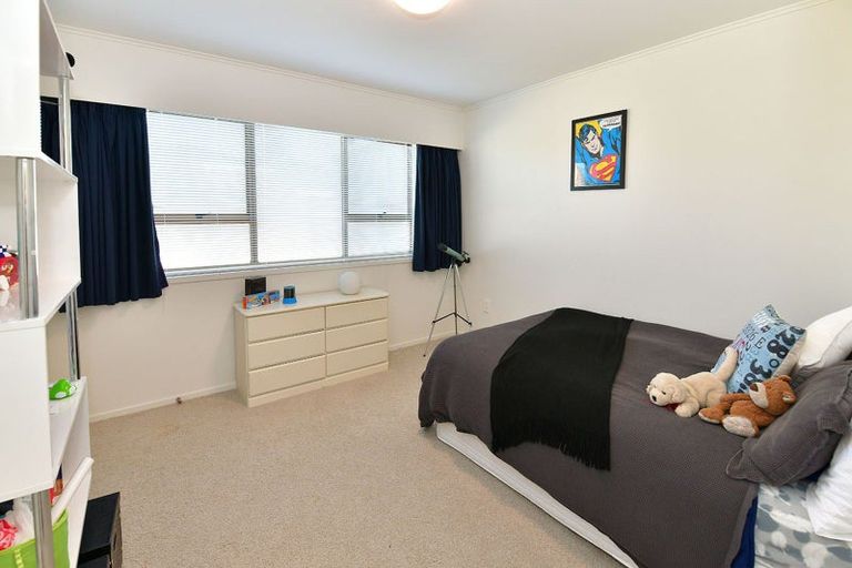 Photo of property in 2/92 Florence Avenue, Orewa, 0931