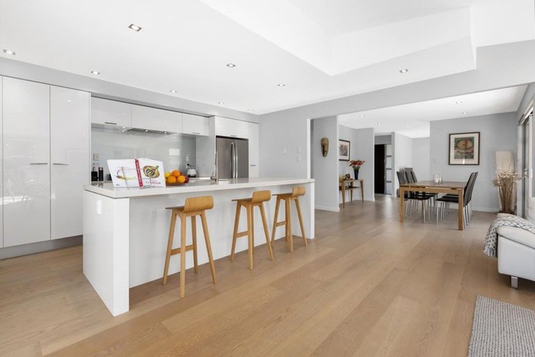 Photo of property in 9 Endeavour Drive, Whitby, Porirua, 5024