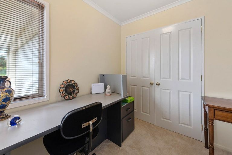 Photo of property in 38 Owhatiura Drive, Lynmore, Rotorua, 3010